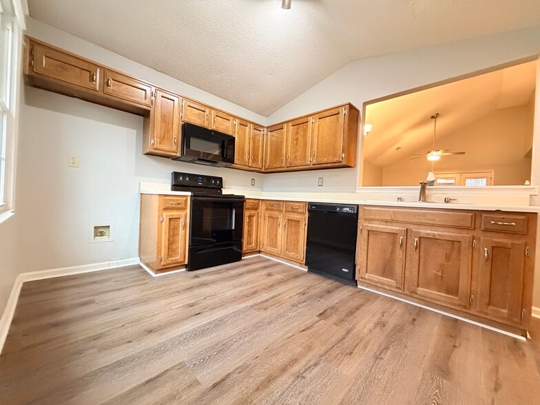 Building Photo - 12951 Copperfield Ln