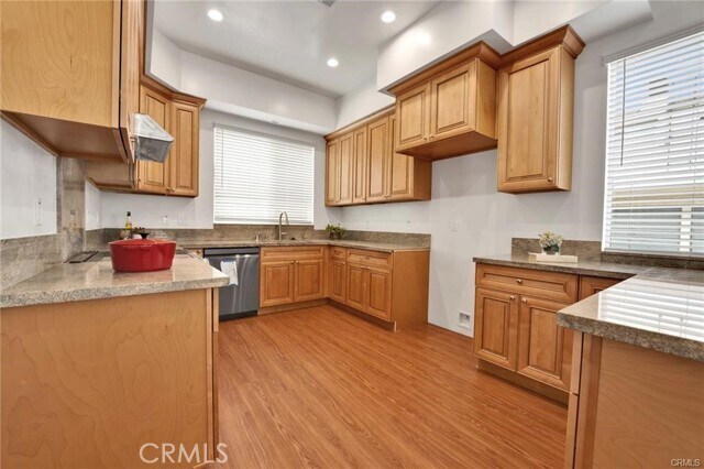 Building Photo - 320 S Lincoln Ave