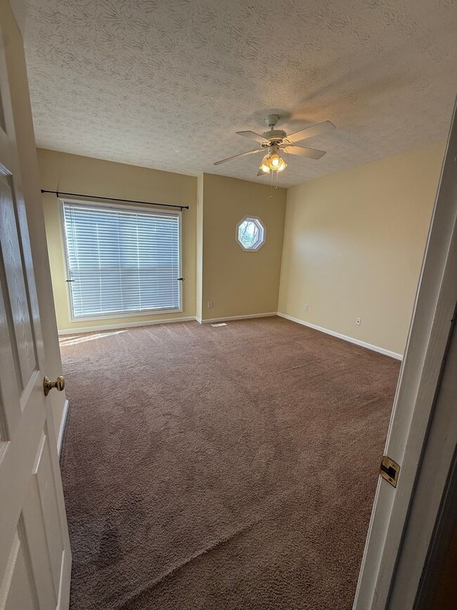 Building Photo - 1257 N Dean Rd