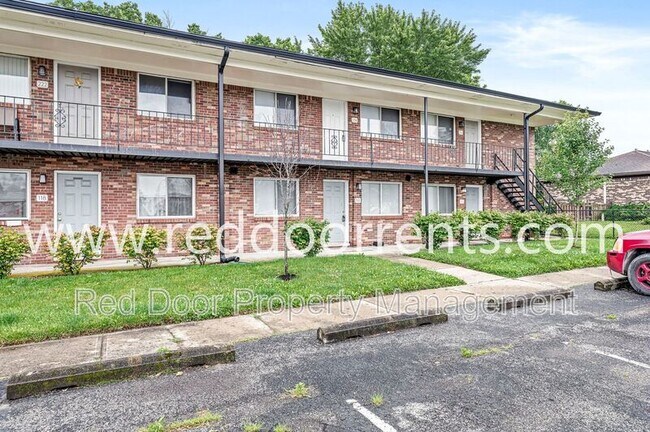 Building Photo - 10301 Medallion Dr