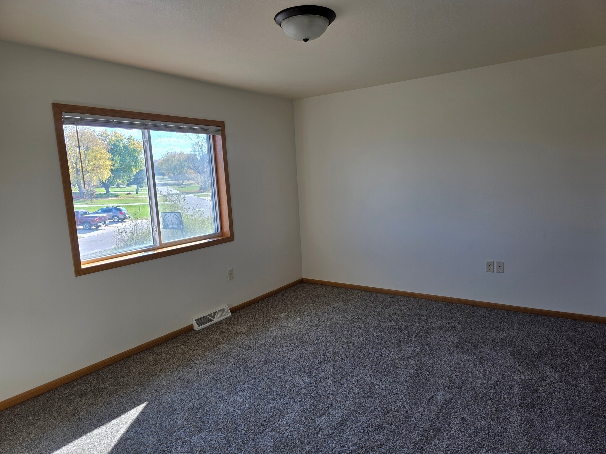 Building Photo - 2996 Icecap Rd