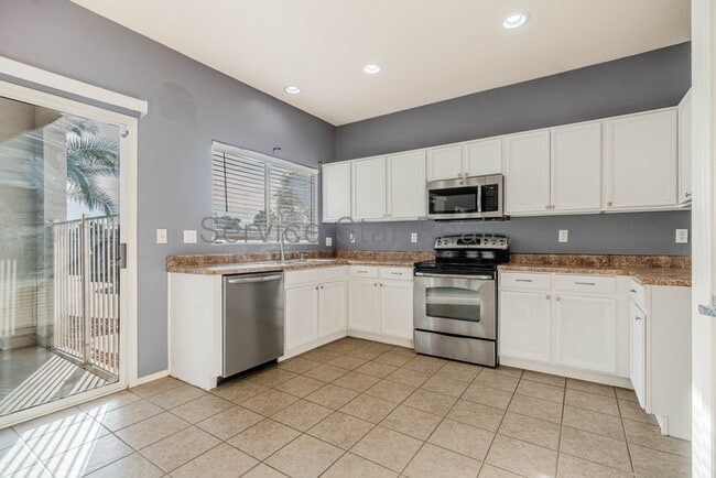 Building Photo - 3616 S Arroyo Ln