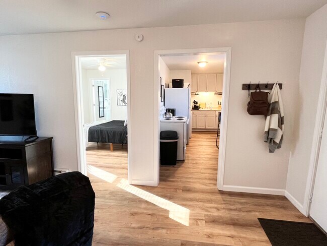 Building Photo - Rocky Court