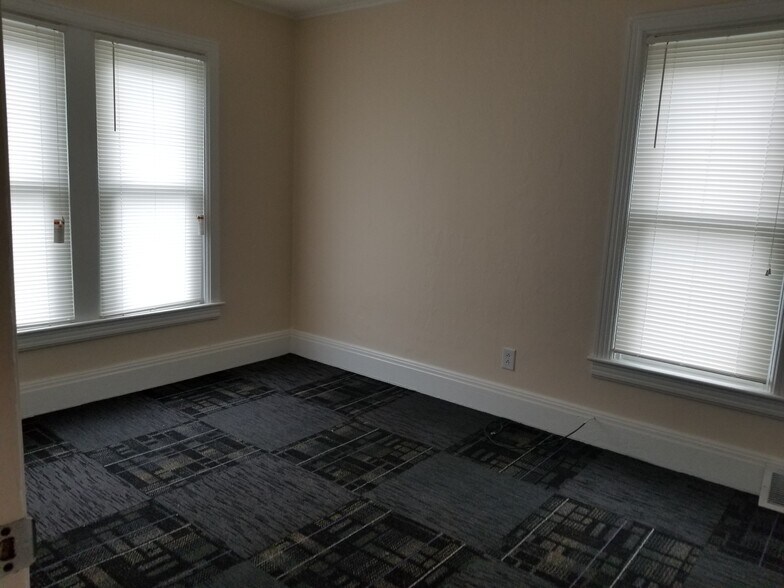 bedroom 2 - 205 Jobes St
