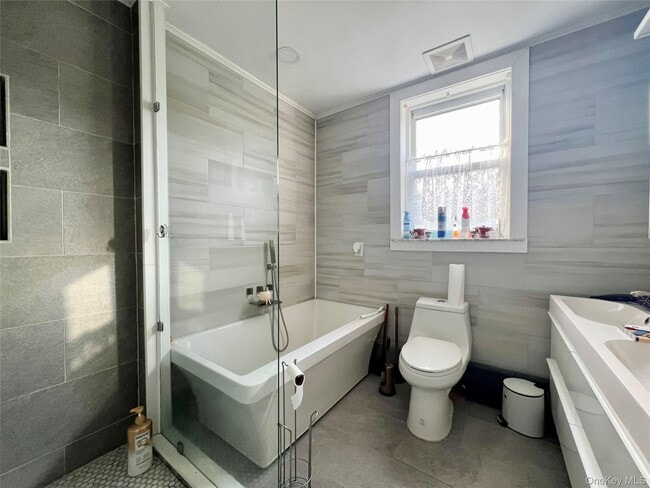 Building Photo - 178 Winfred Ave