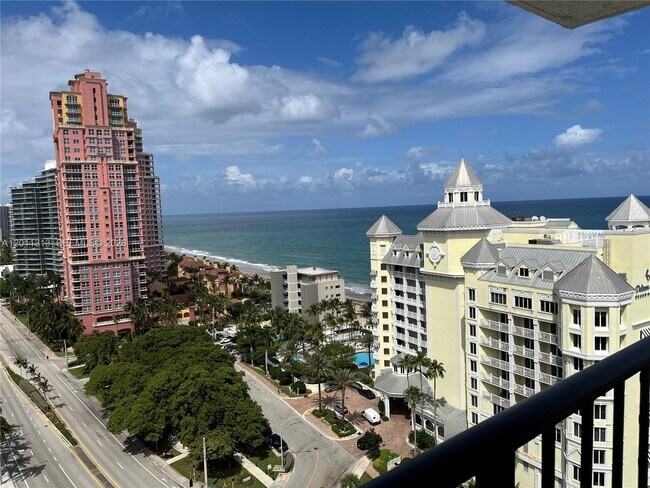 Building Photo - 1905 N Ocean Blvd