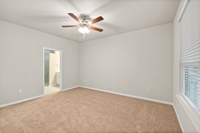 Building Photo - 1156 Autumn Heather Dr