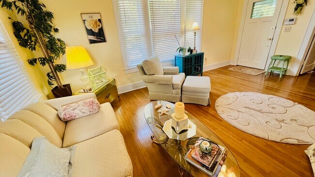 Building Photo - 4623 Avenue N 1/2 Rear