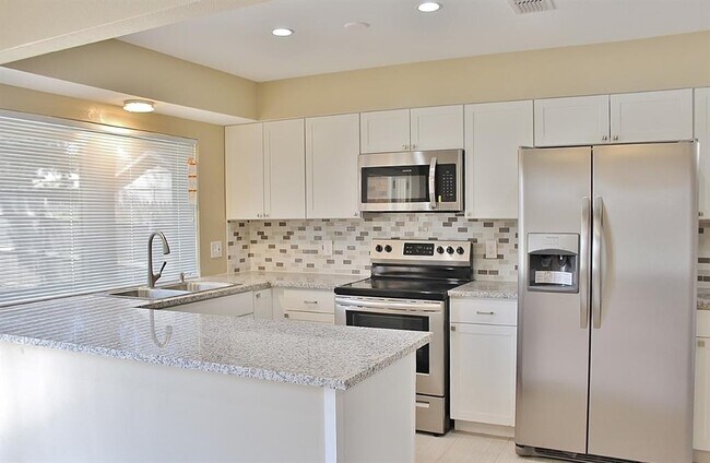 Building Photo - 302 Linkwood Dr