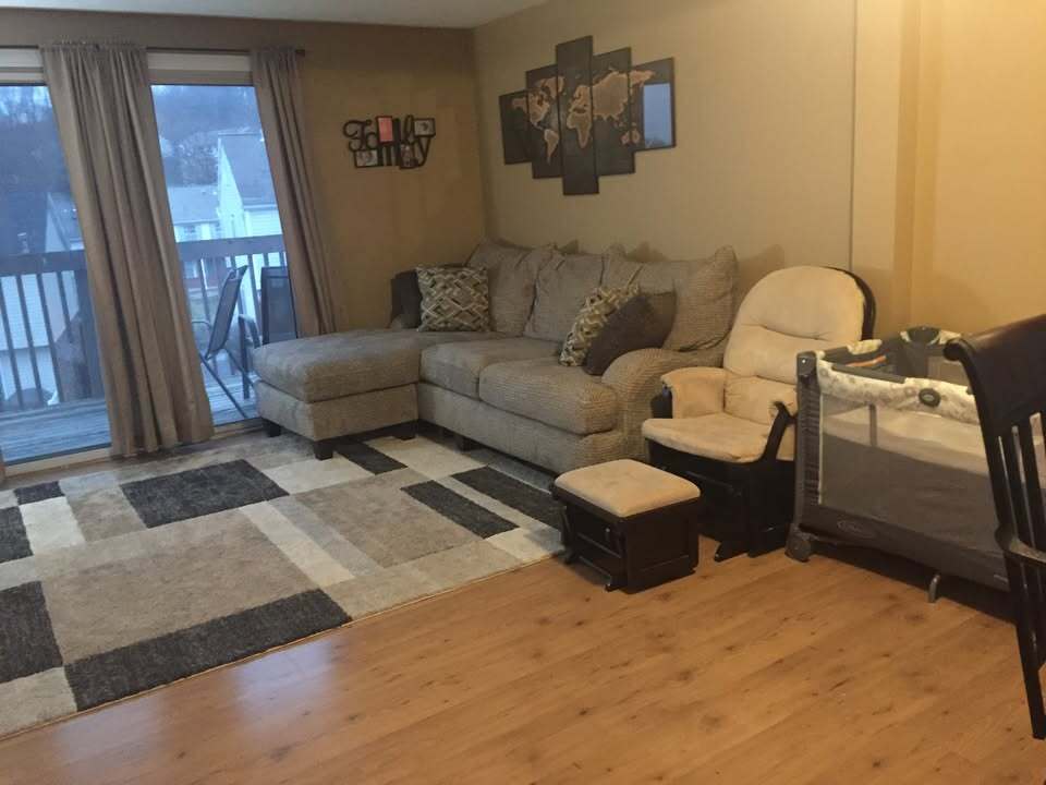 Building Photo - 6206 Patrick Henry Dr