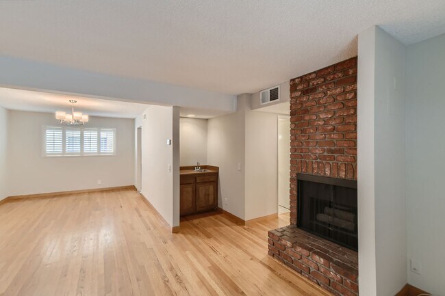 Building Photo - Freshly Updated 2-Bedroom Condo with Attached Garage in Gated Winnetka Community