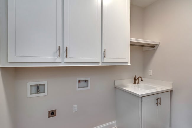 Building Photo - 867 Long Leaf Cir