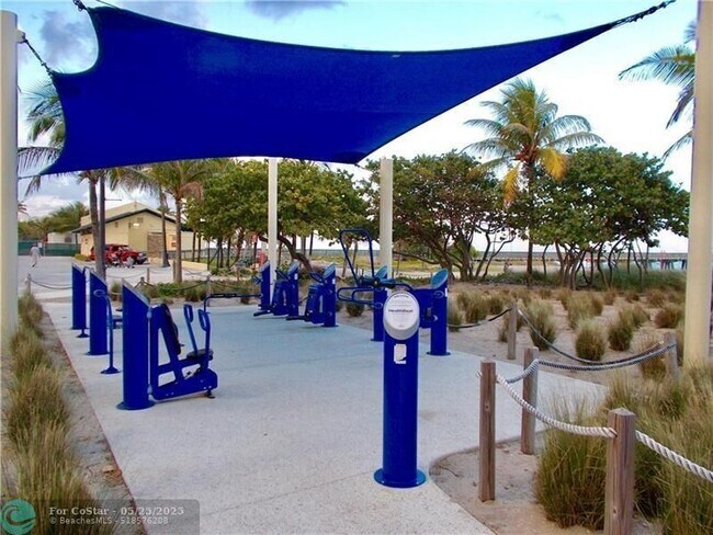 Building Photo - 133 N Pompano Beach Blvd