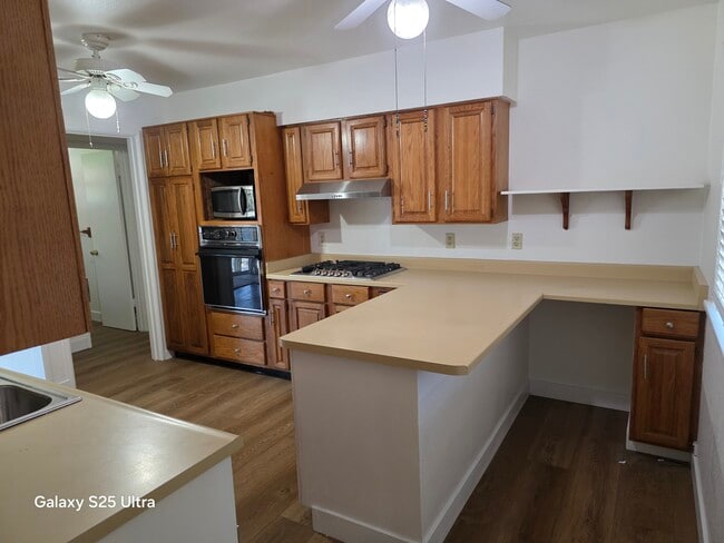 Building Photo - 3979 Mulberry Dr