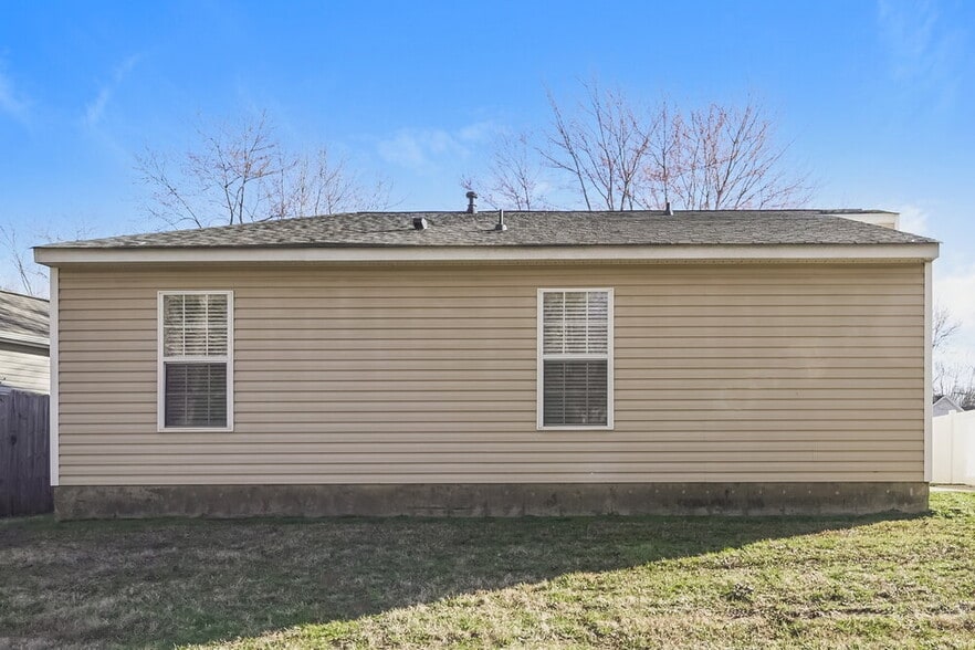 Building Photo - 9236 Kimmel Ln