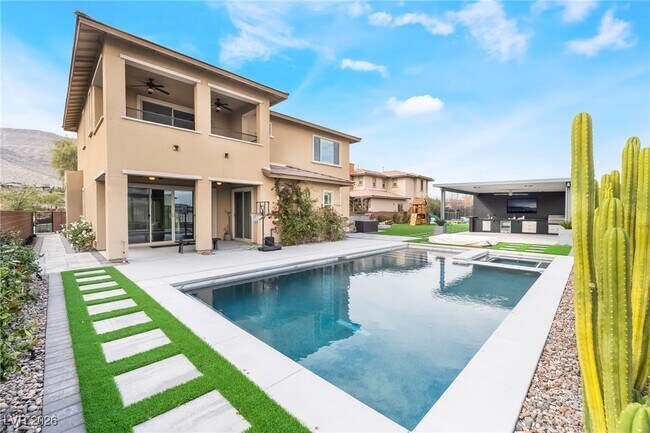 Building Photo - 6348 Skystone St