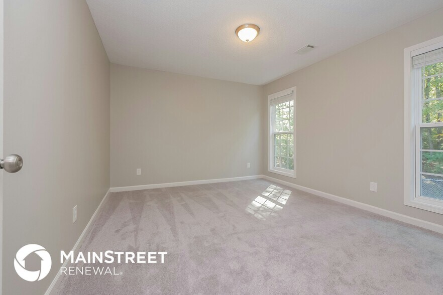 Building Photo - 1785 Emerald Dr