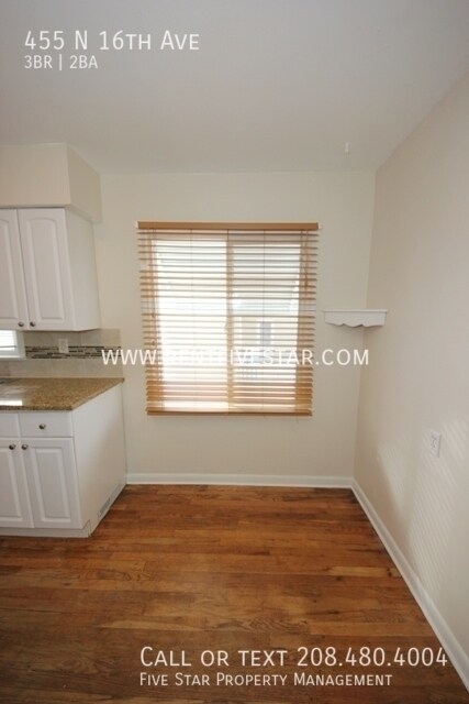 Building Photo - 3 Bedroom Home Available in the University...