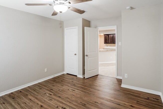 Building Photo - 18003 Dalton Shadow Ln