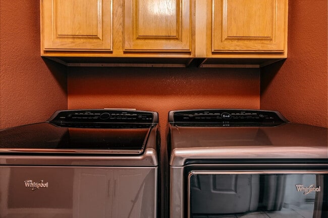 Building Photo - 1 Amesbury Dr