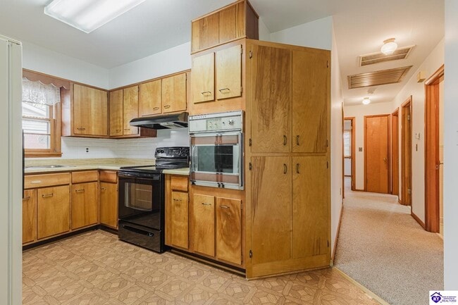 Building Photo - 509 N Mantle Ave