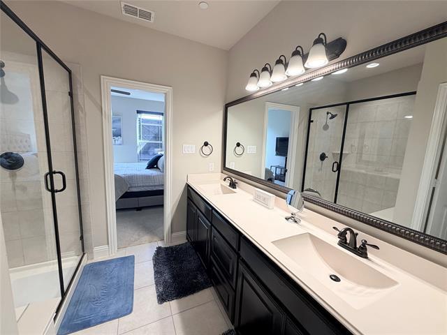 Building Photo - 305 Tottenham Ct