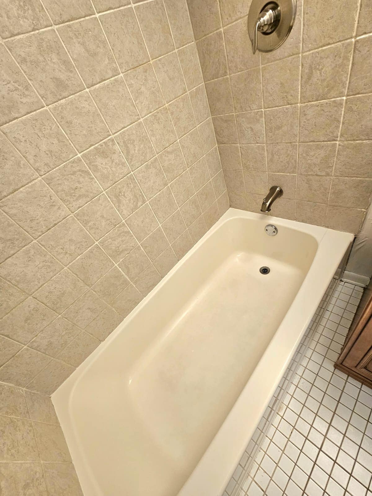 Building Photo - 2226 S Goebbert Rd