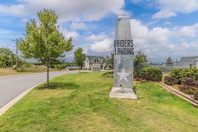Building Photo - 157 Raiders Trail