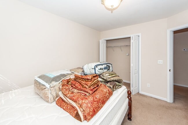 Building Photo - 5 Bedroom 2.5 Bath Home in Indigo Fields - North Charleston