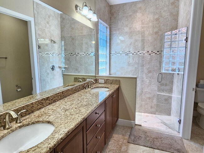 Building Photo - 10361 Crooked Crk Dr