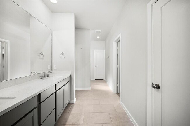 Building Photo - 15642 Dark Sky Trail