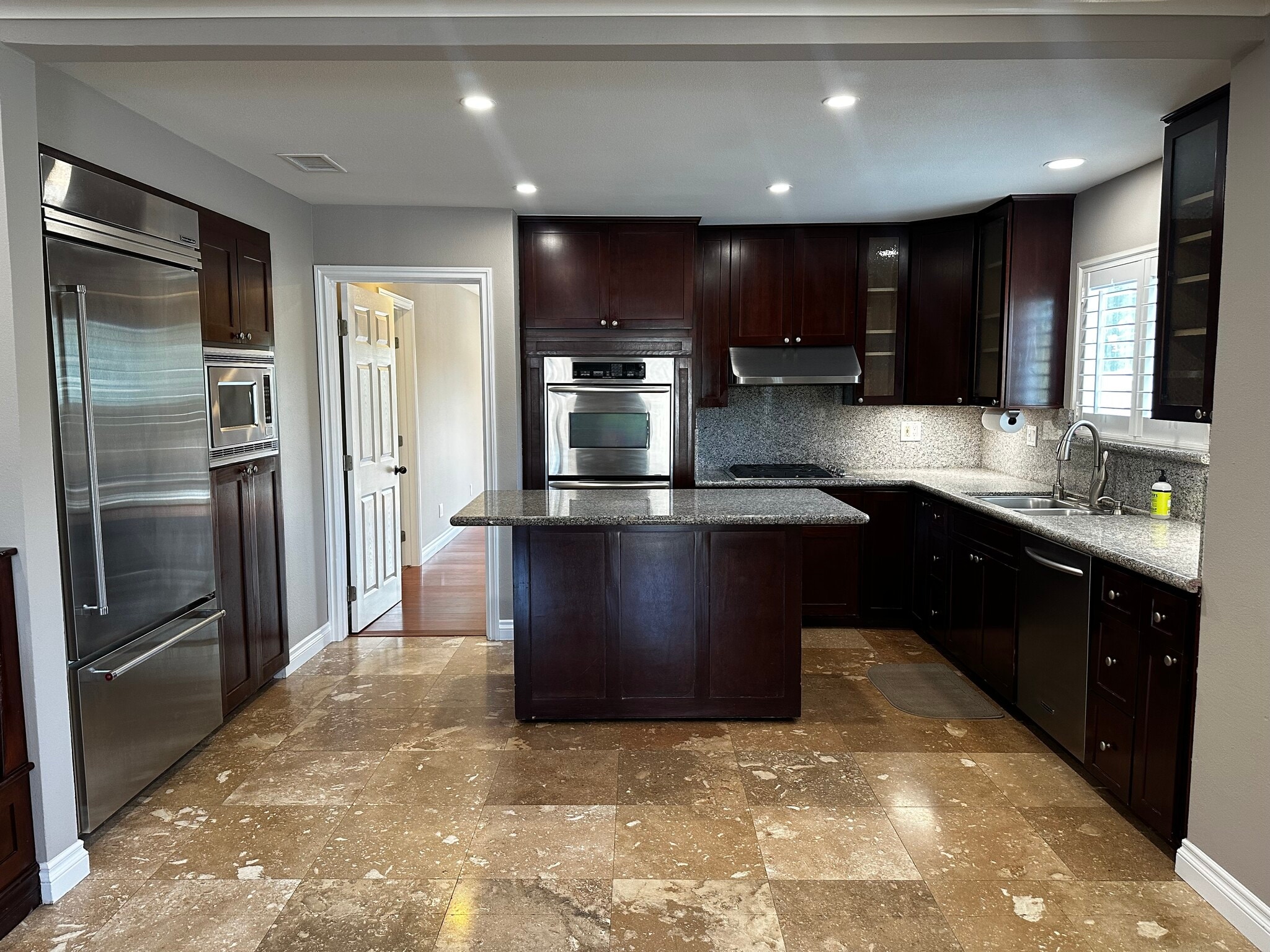 Beautiful Kitchen! - 819 W 27th St