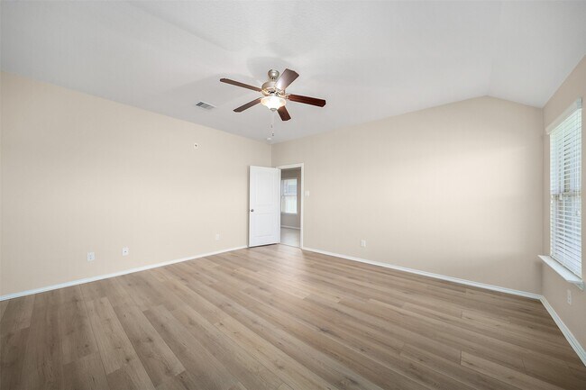 Building Photo - 23626 Legano Dr