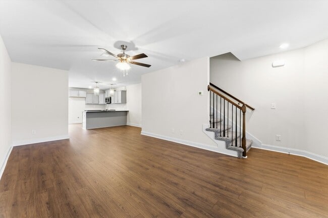 Building Photo - Beautiful New Construction Town Home