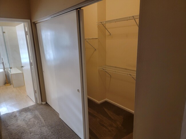 Building Photo - 9082 Cavatina Pl