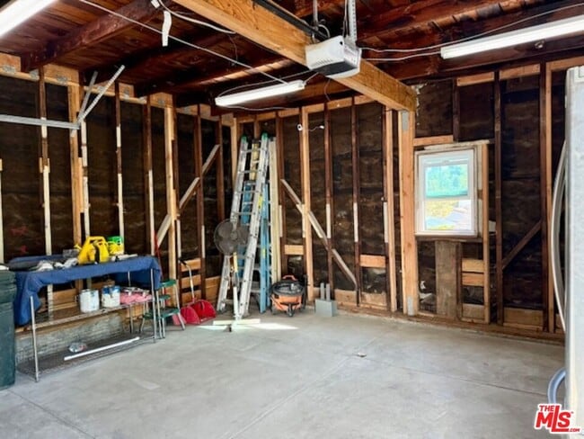 Building Photo - 1517 Glendon Ave