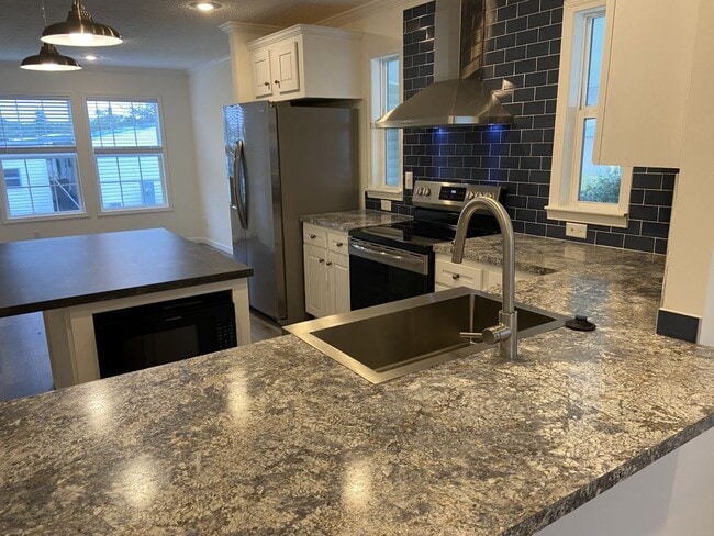 Building Photo - 7300 20th St