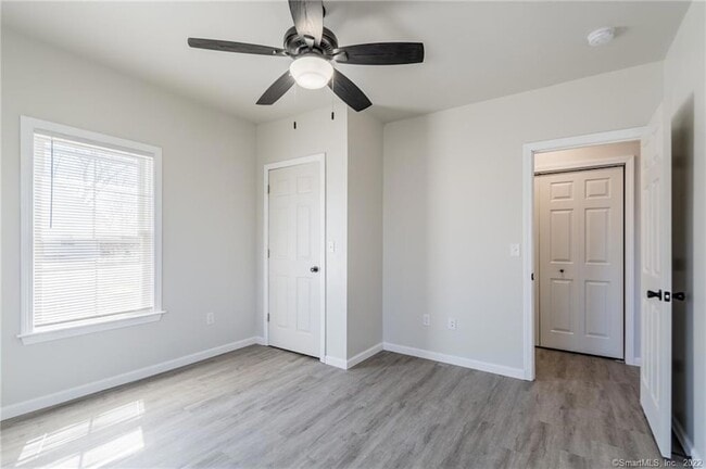 Building Photo - 31 Willetts Ave
