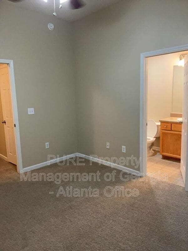 Building Photo - 2161 Del Lago Cir