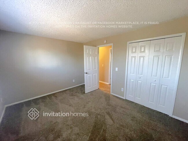 Building Photo - 2924 S Argonne St