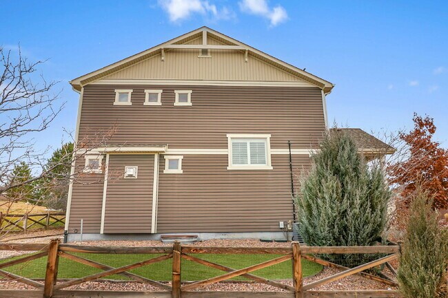 Building Photo - $2,400.00 - 4 Bed, 3.5 Bath Homelocated in the Banning Lewis Ranch neighborhood with Great Commun...