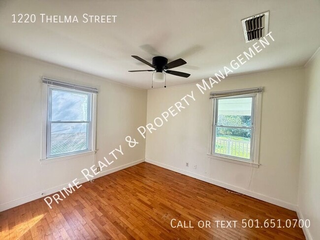 Building Photo - 1220 Thelma St