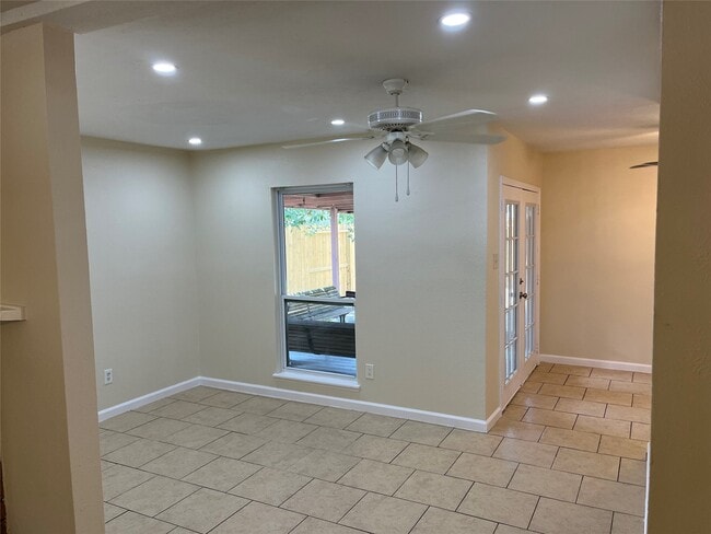 Building Photo - 6906 Gettysburg Dr