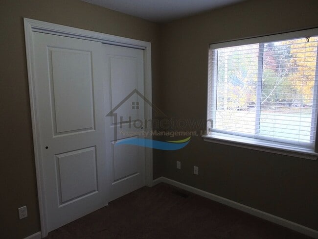 Building Photo - 3-Bedroom Home in Central Coeur d'Alene wi...