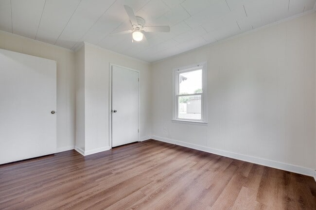 Building Photo - Cute 2 bedroom 1 bath home in Gastonia.