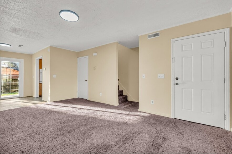 Building Photo - 341 Miller Ave