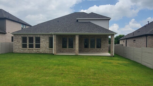 Building Photo - 4413 Smt Vw Dr