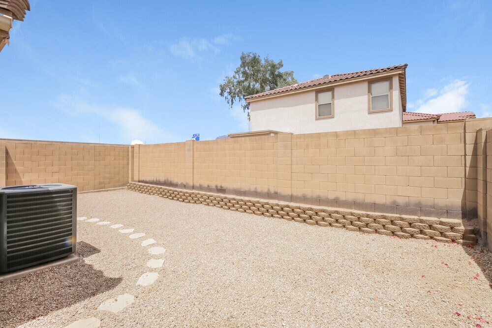 Building Photo - 3241 S Chaparral Rd