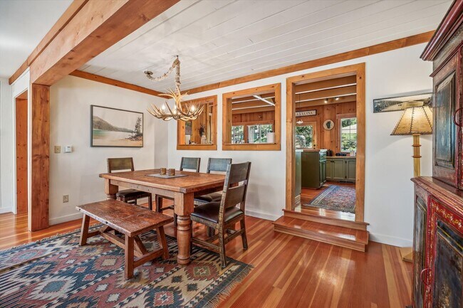 Building Photo - Carnelian Bay 3 Bedroom Ski Lease