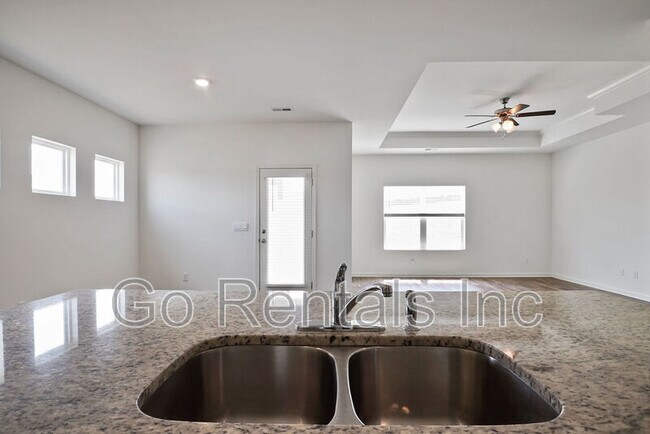 Building Photo - 2020 Lonesome Hen Ln